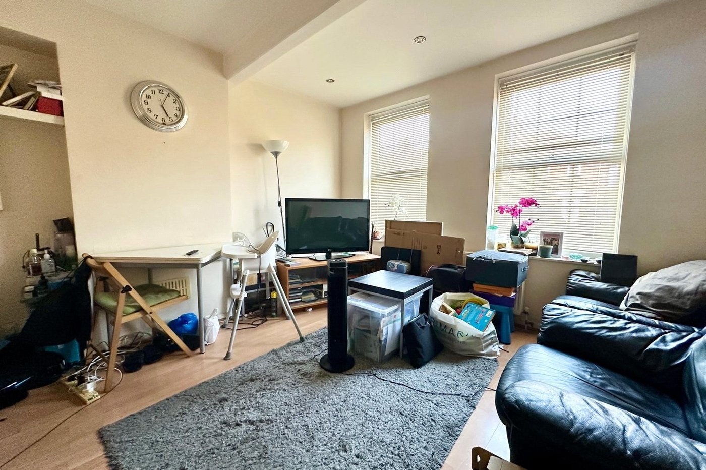 3 bedroom house for sale in London | Robinson Jackson