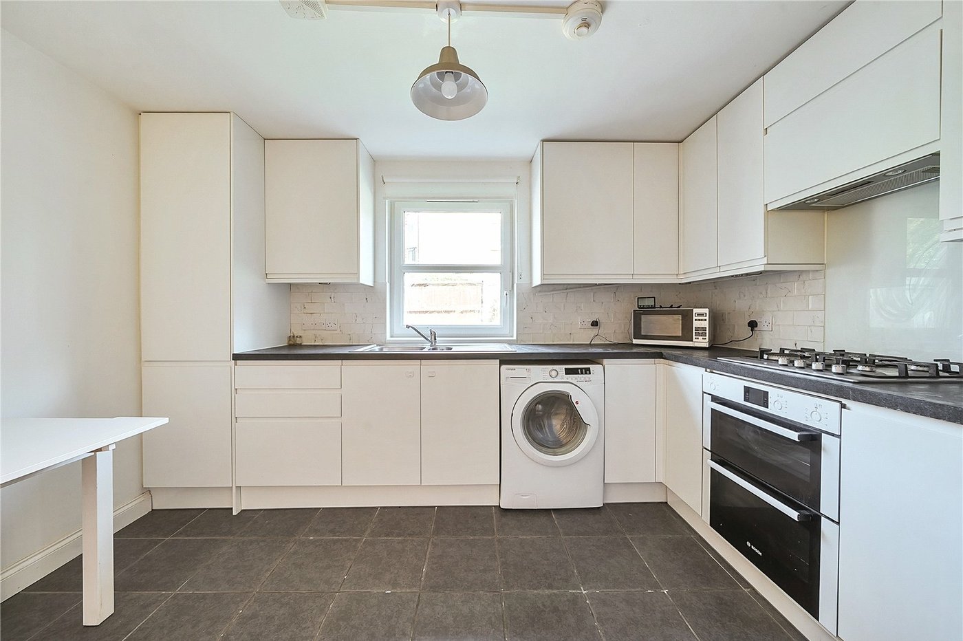 2 bedroom property for sale in London | Robinson Jackson