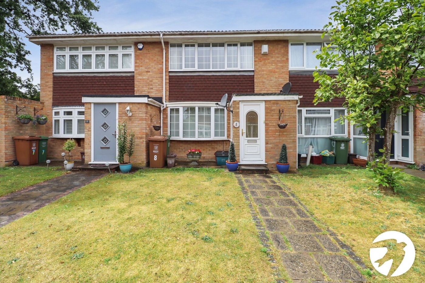 2 bedroom house for sale in London | Robinson Jackson