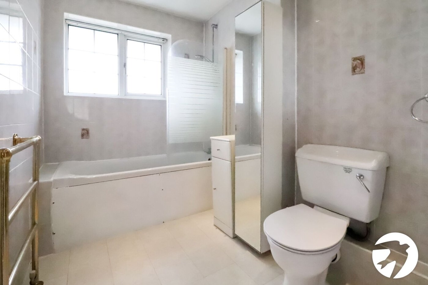 2 bedroom house for sale in London | Robinson Jackson