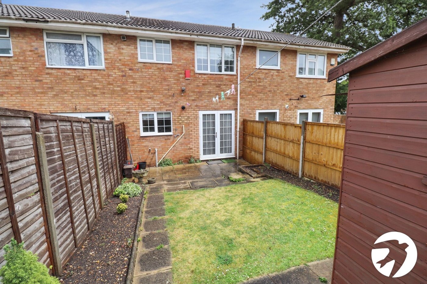 2 bedroom house for sale in London | Robinson Jackson
