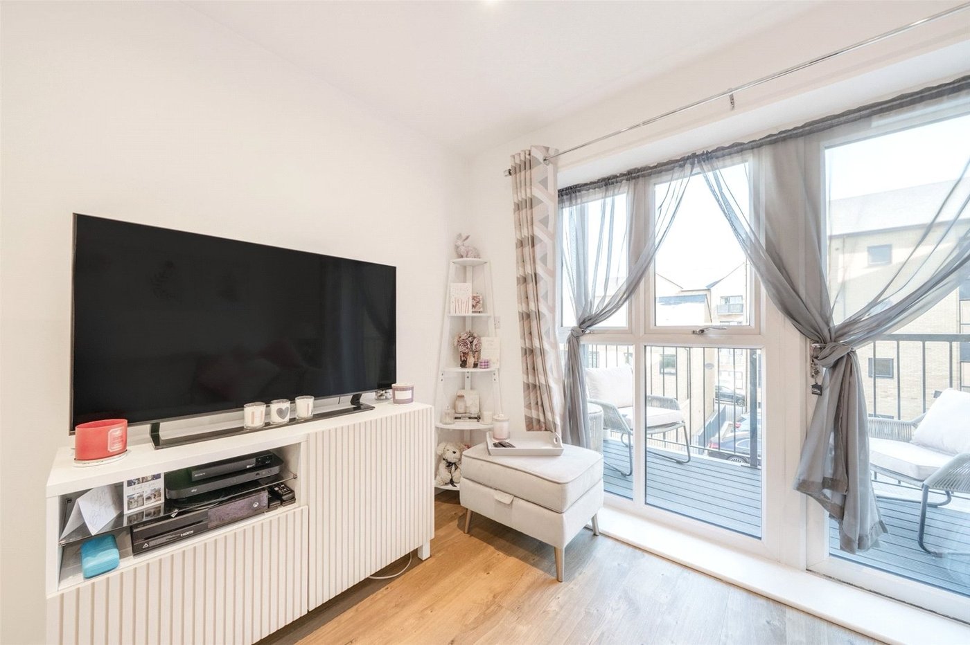 1 bedroom property for sale in Swanscombe | Robinson Jackson