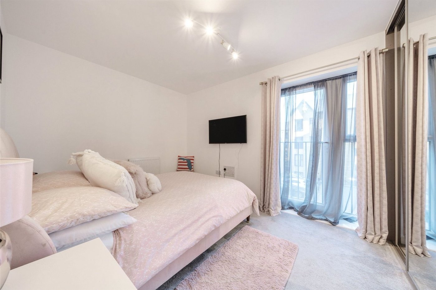 1 bedroom property for sale in Swanscombe | Robinson Jackson