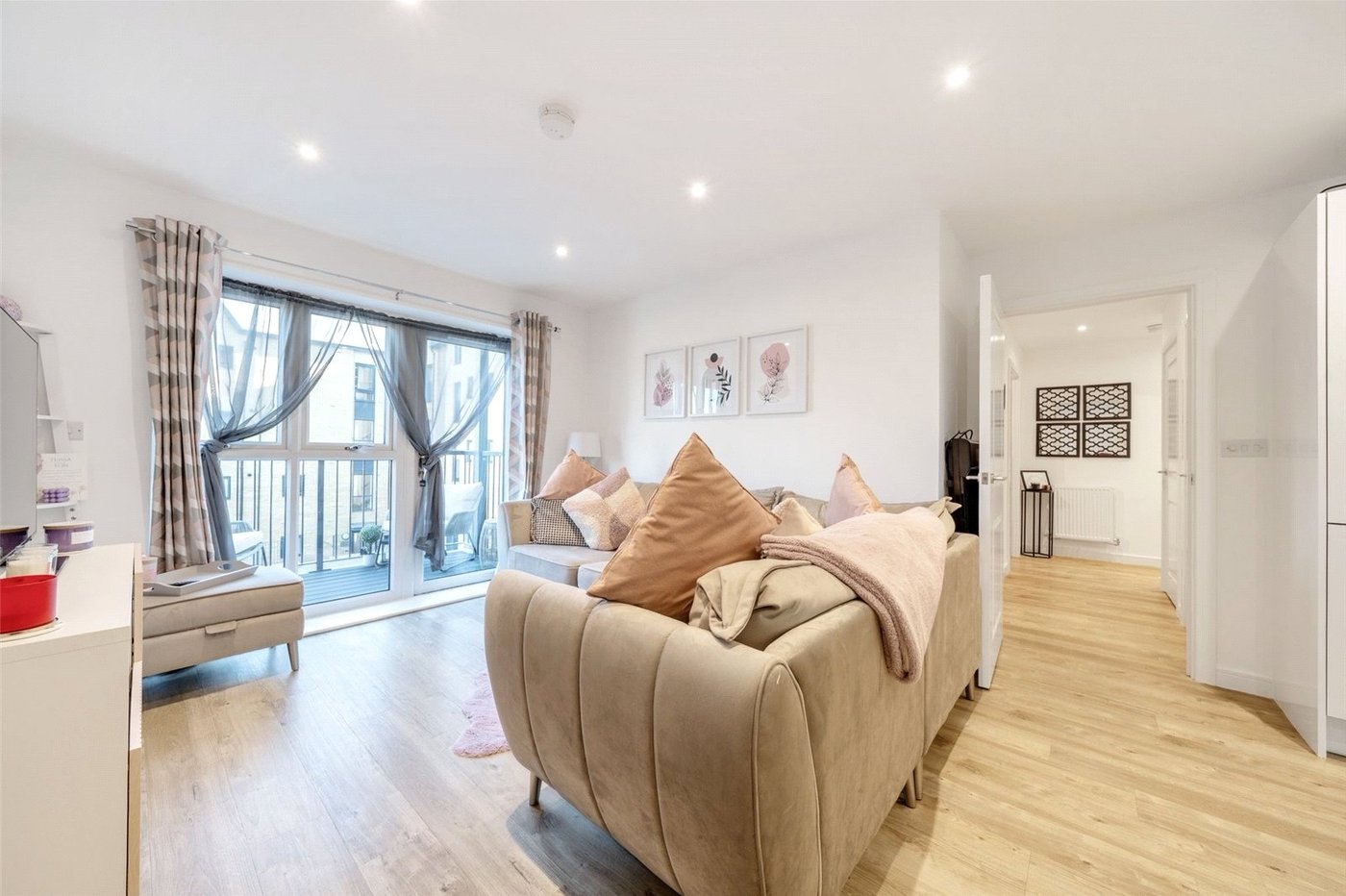 1 bedroom property for sale in Swanscombe | Robinson Jackson