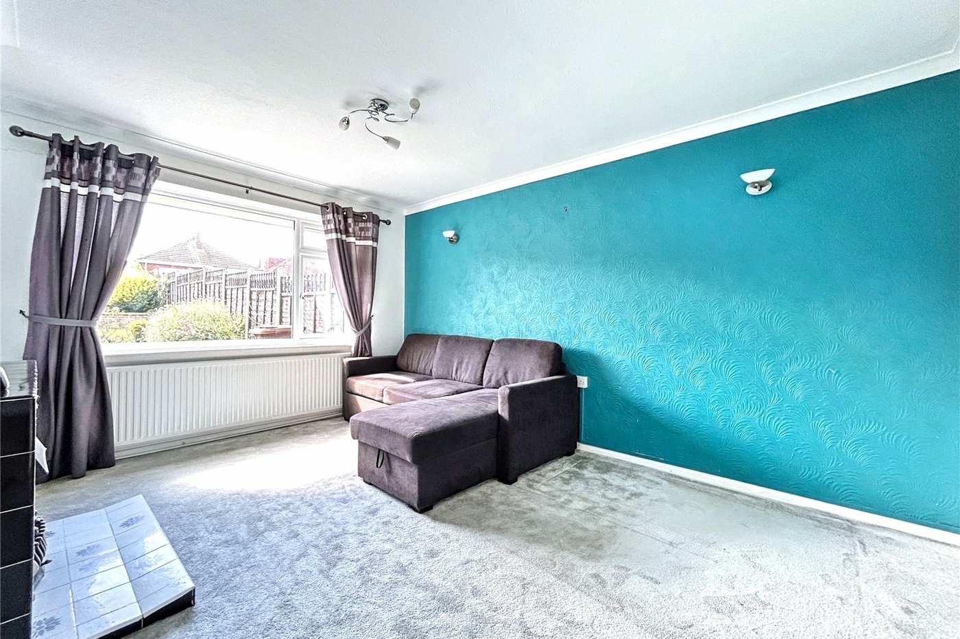 2 bedroom bungalow for sale in Rainham | Robinson Michael & Jackson