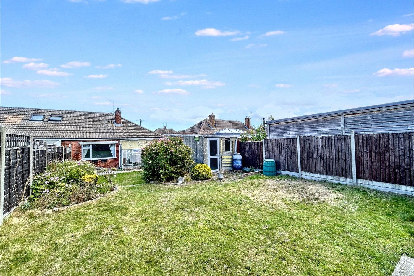 2 bedroom bungalow for sale in Rainham | Robinson Michael & Jackson