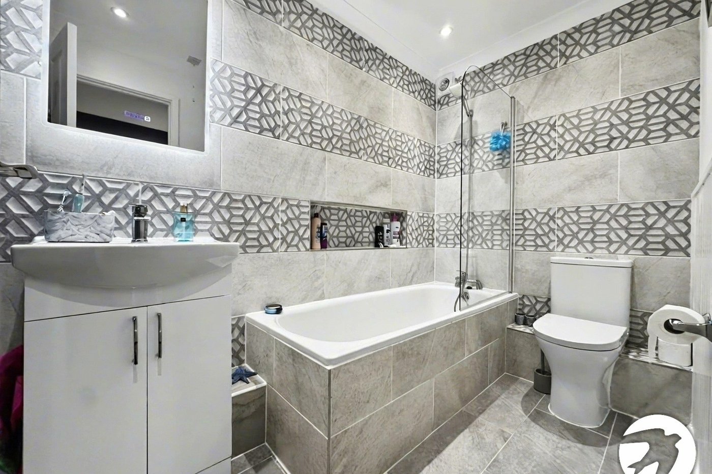 1 bedroom property for sale in Chatham | Robinson Michael & Jackson