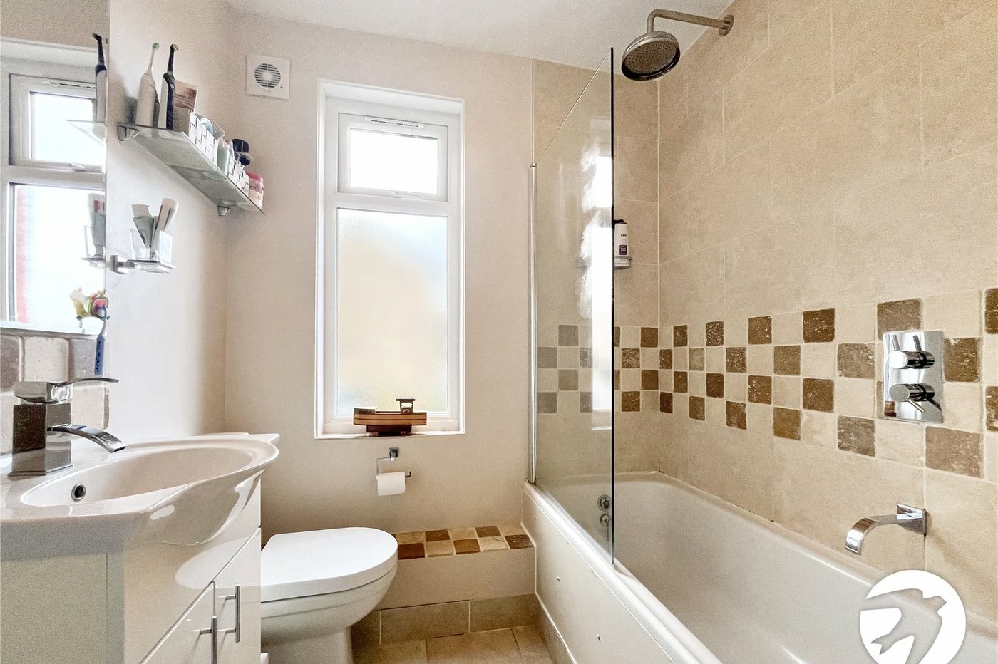 2 bedroom house for sale in Chatham | Robinson Michael & Jackson