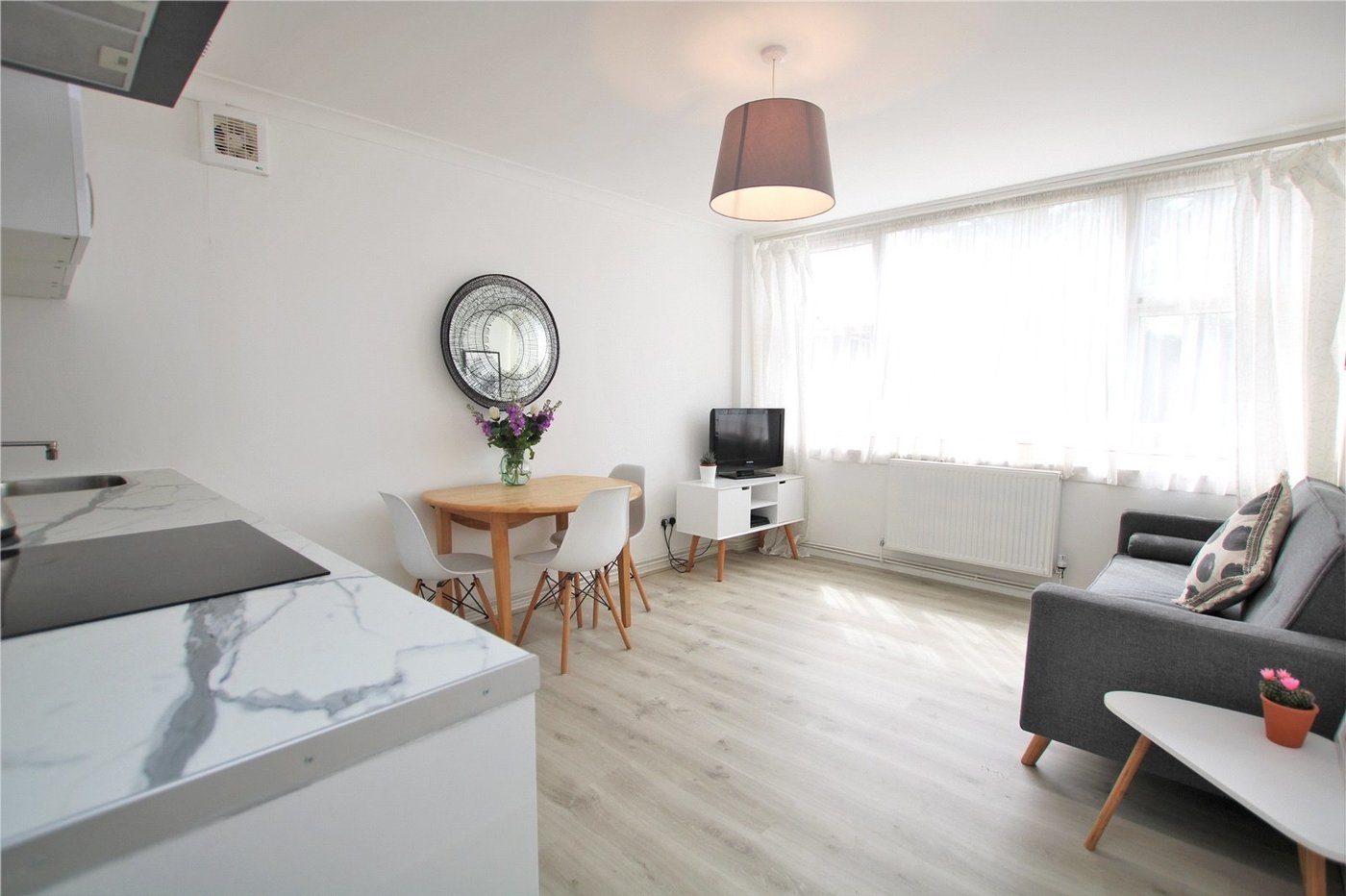 2 bedroom property for sale in Mottingham | Robinson Jackson