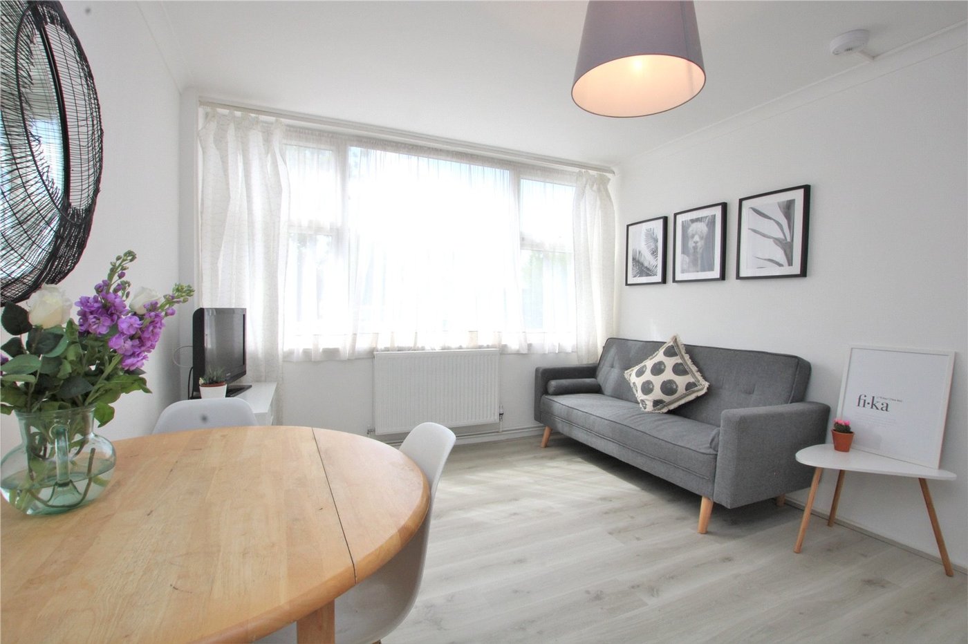 2 bedroom property for sale in Mottingham | Robinson Jackson