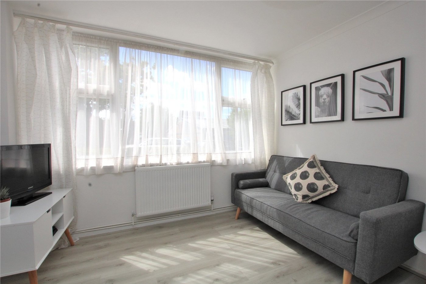 2 bedroom property for sale in Mottingham | Robinson Jackson