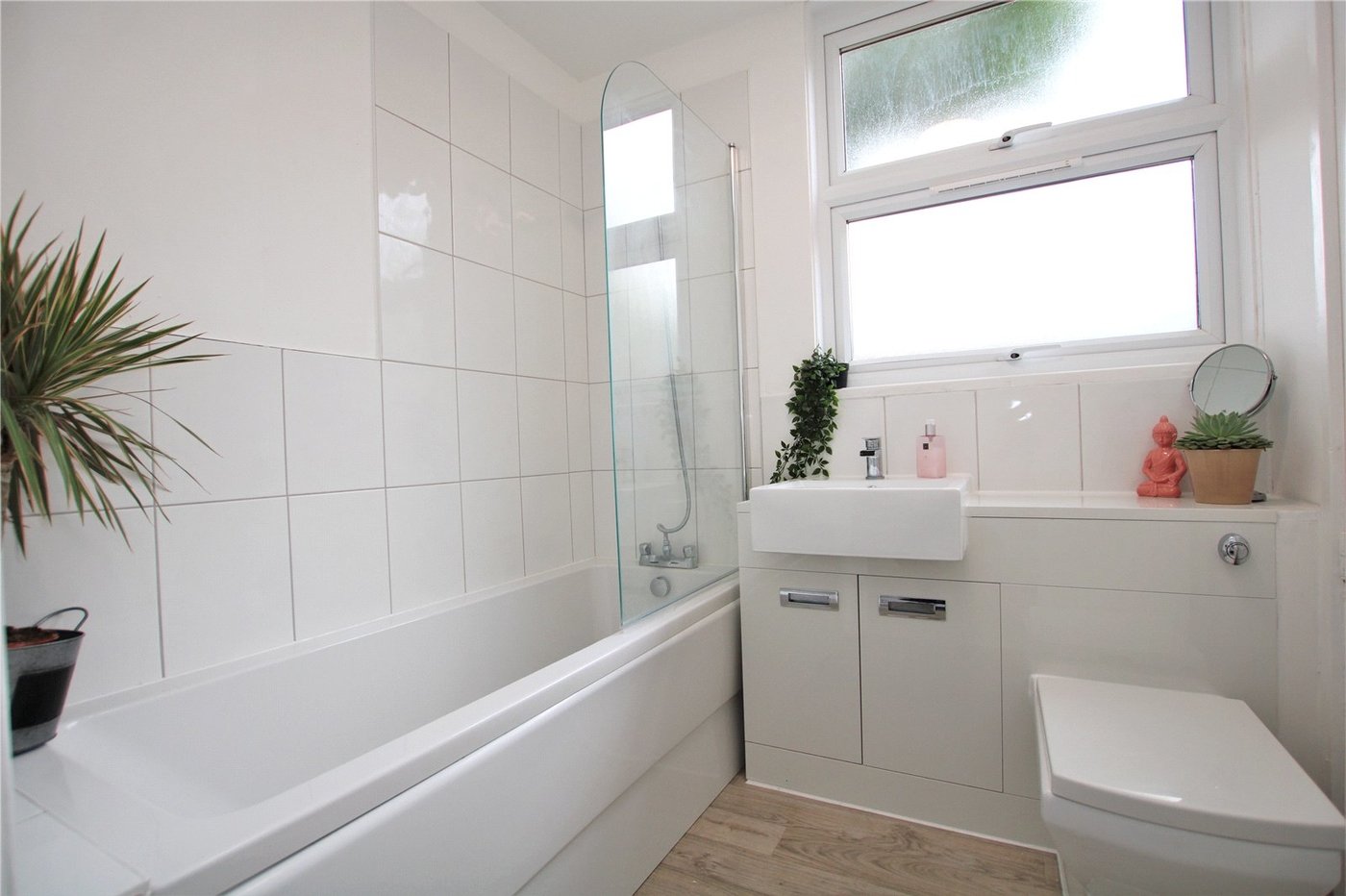 2 bedroom property for sale in Mottingham | Robinson Jackson