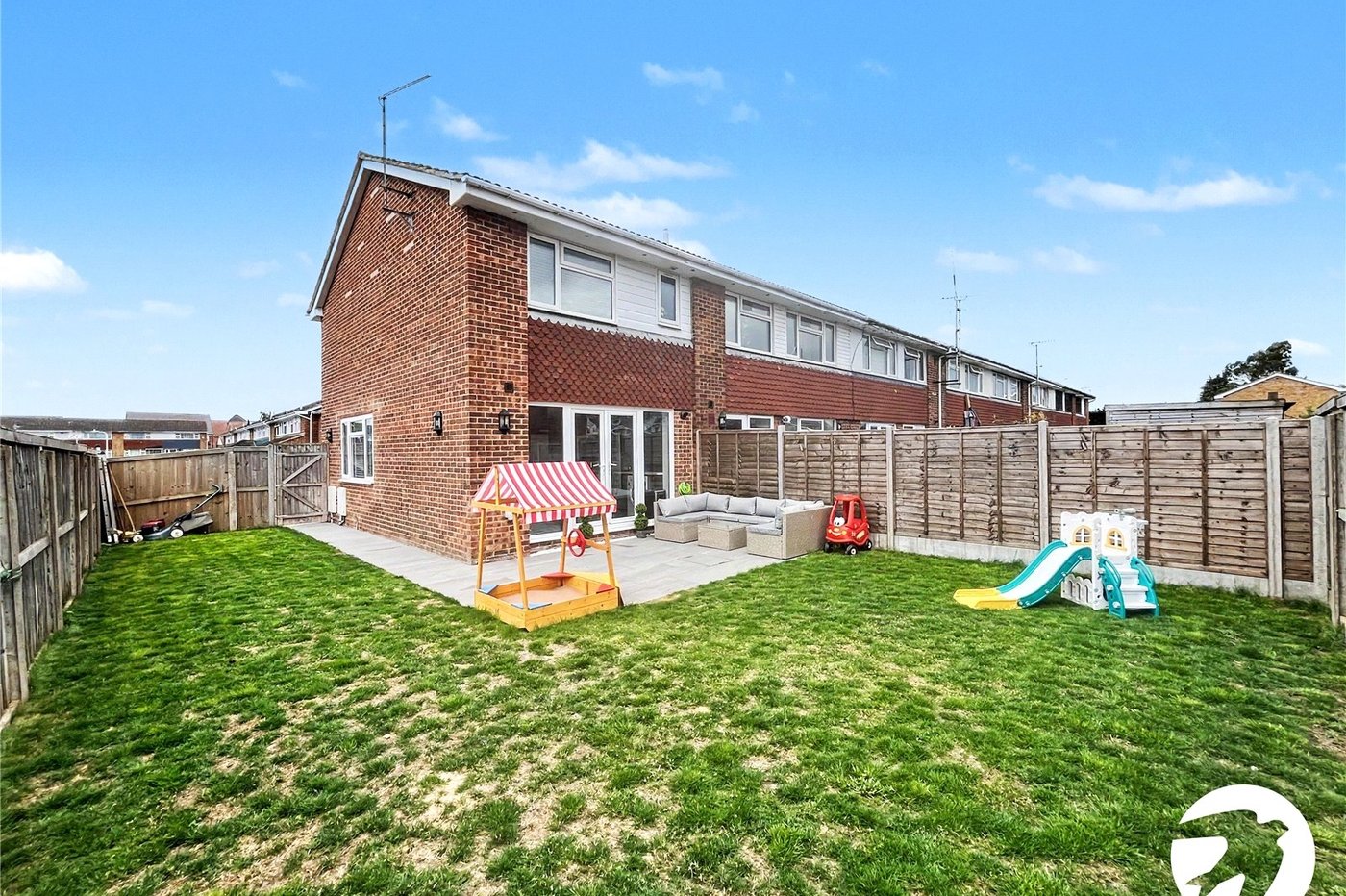 2 bedroom house for sale in Sittingbourne | Robinson Michael & Jackson