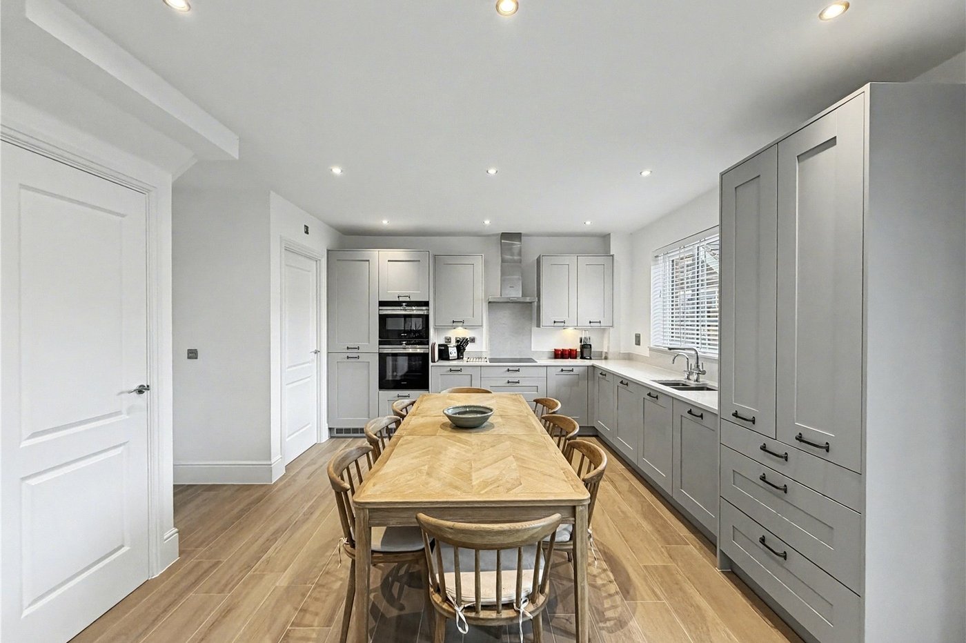 4 bedroom house for sale in Rainham | Robinson Michael & Jackson