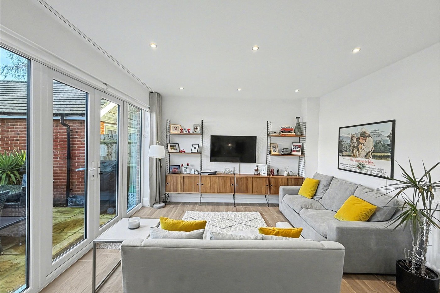 4 bedroom house for sale in Rainham | Robinson Michael & Jackson