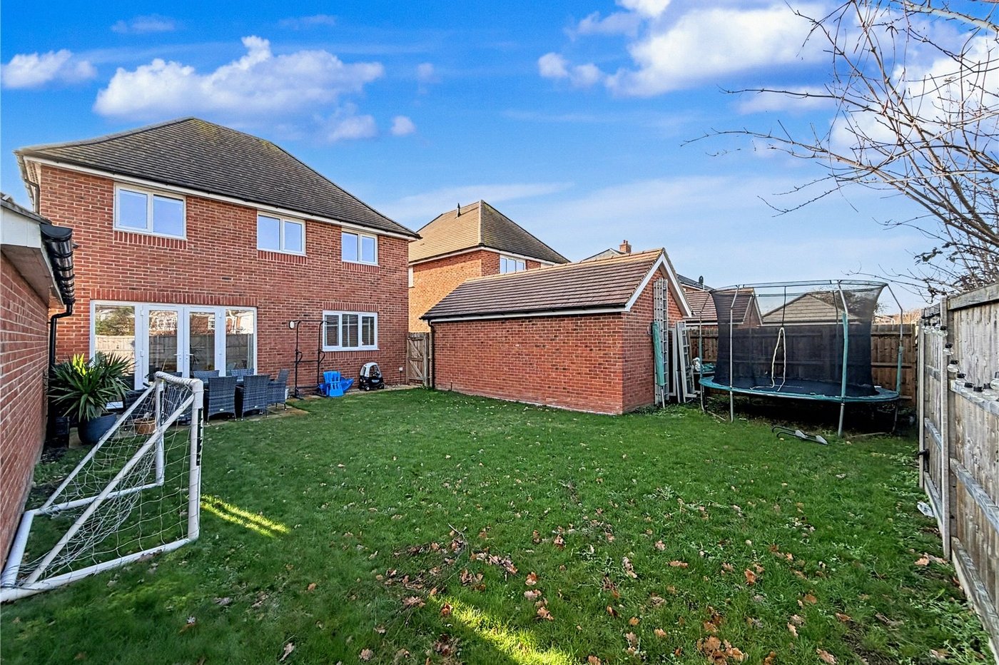 4 bedroom house for sale in Rainham | Robinson Michael & Jackson