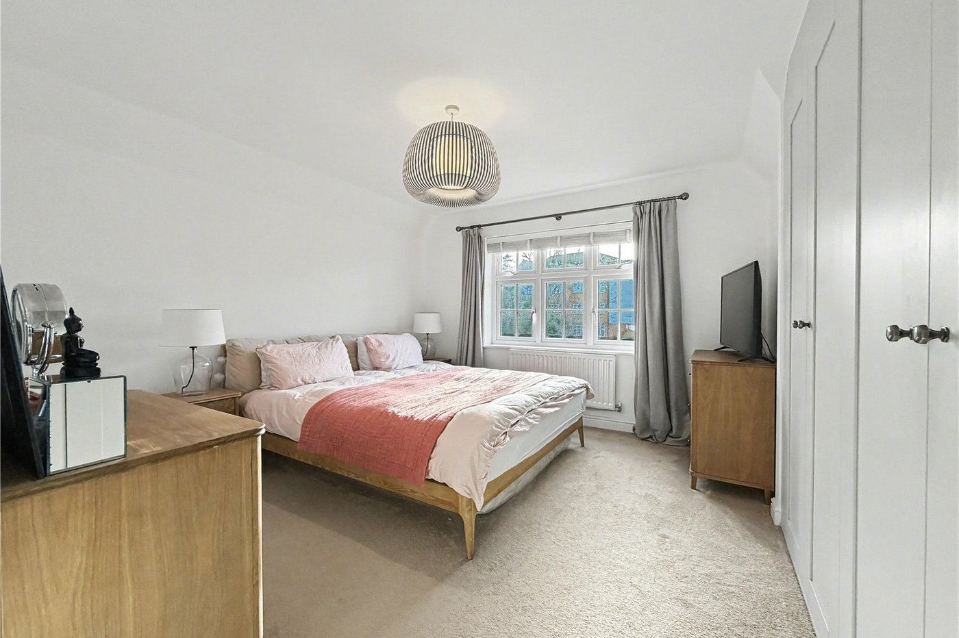 4 bedroom house for sale in Rainham | Robinson Michael & Jackson