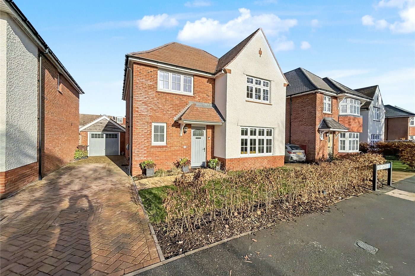 4 bedroom house for sale in Rainham | Robinson Michael & Jackson