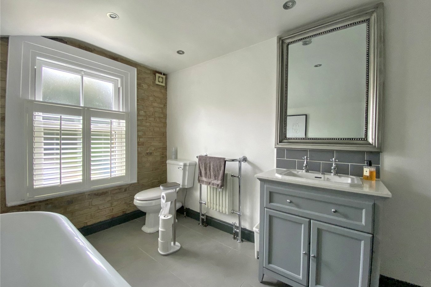 2 bedroom house for sale in Sidcup | Robinson Jackson