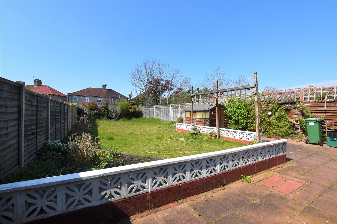 2 bedroom bungalow for sale in Bexleyheath | Robinson Jackson