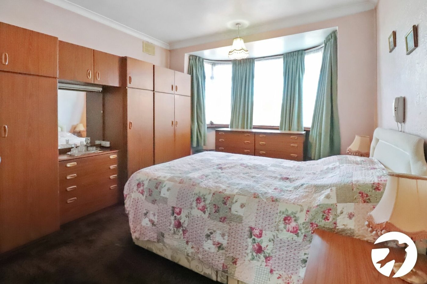 2 bedroom bungalow for sale in Bexleyheath | Robinson Jackson