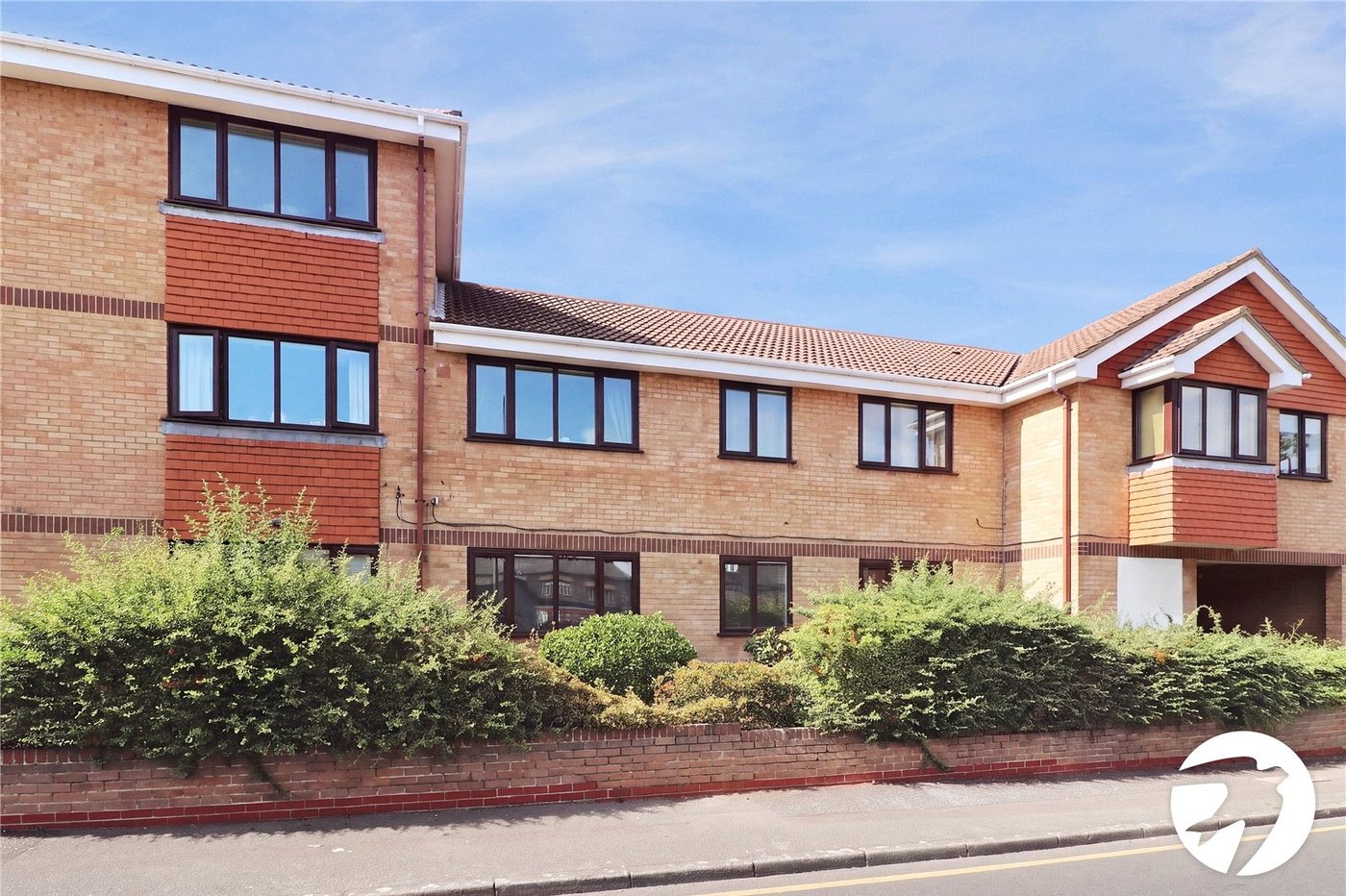 2 bedroom property for sale in Belvedere | Robinson Jackson