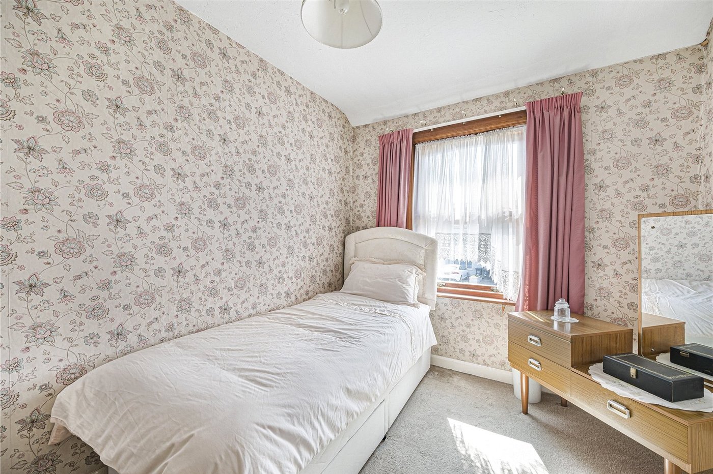 3 bedroom house for sale in Dartford | Robinson Jackson