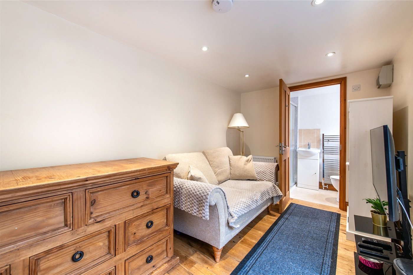 3 bedroom house for sale in Rochester | Robinson Michael & Jackson