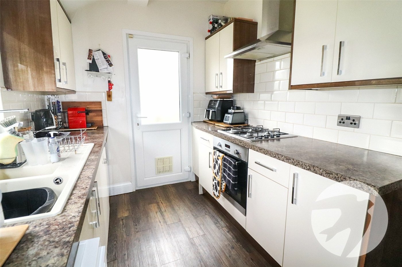 3 bedroom bungalow for sale in Barnehurst | Robinson Jackson