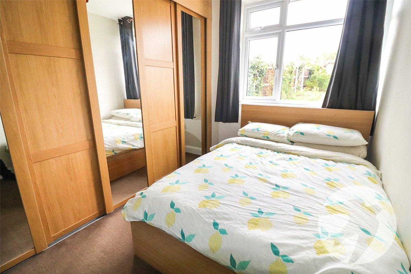 3 bedroom bungalow for sale in Barnehurst | Robinson Jackson