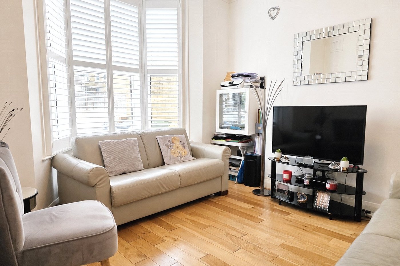 3 bedroom house for sale in London | Robinson Jackson