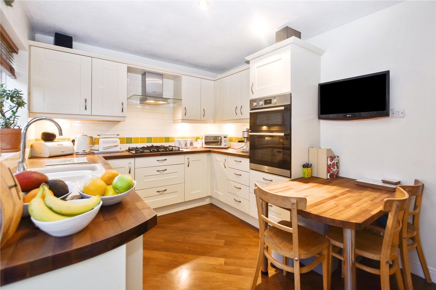 house for sale in Bexley, DA5 Robinson Jackson