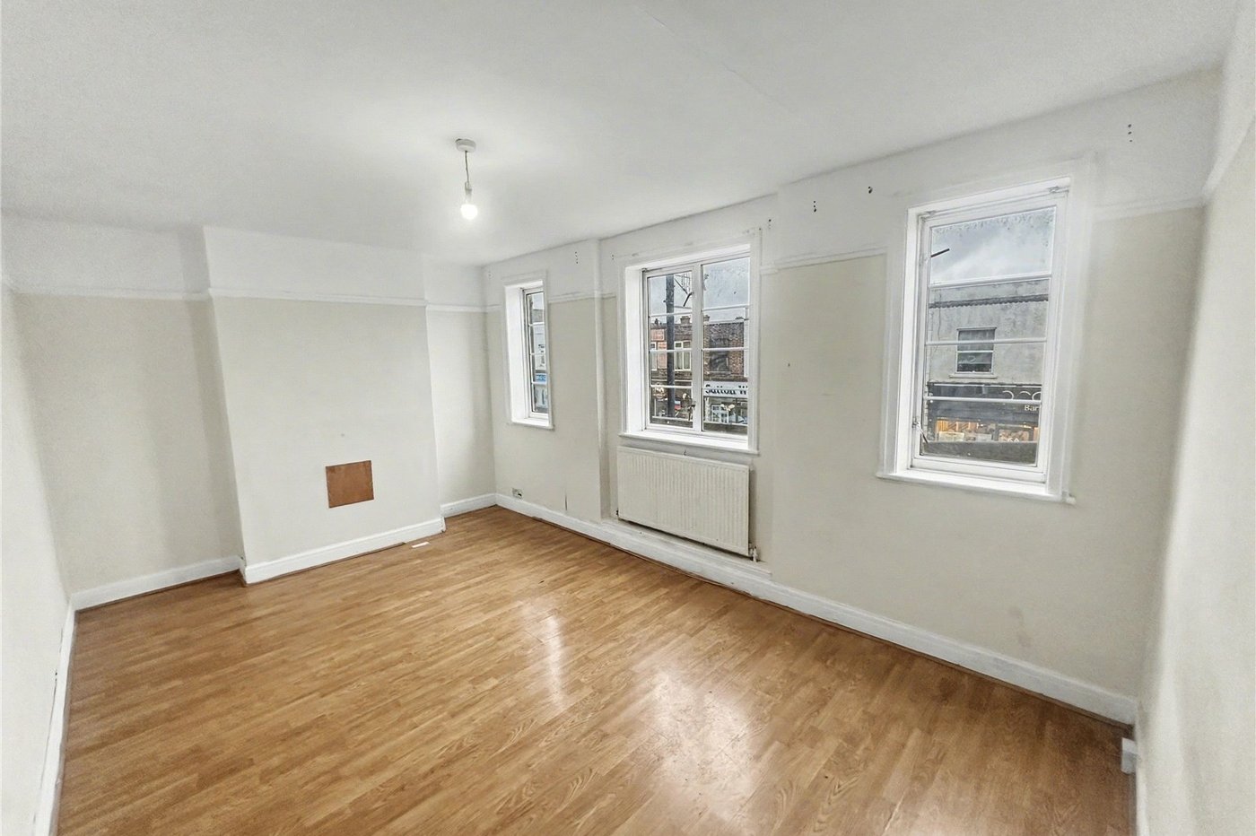 3 bedroom property for sale in Welling | Robinson Jackson