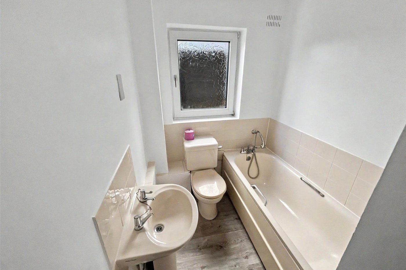 2 bedroom property for sale in Welling | Robinson Jackson