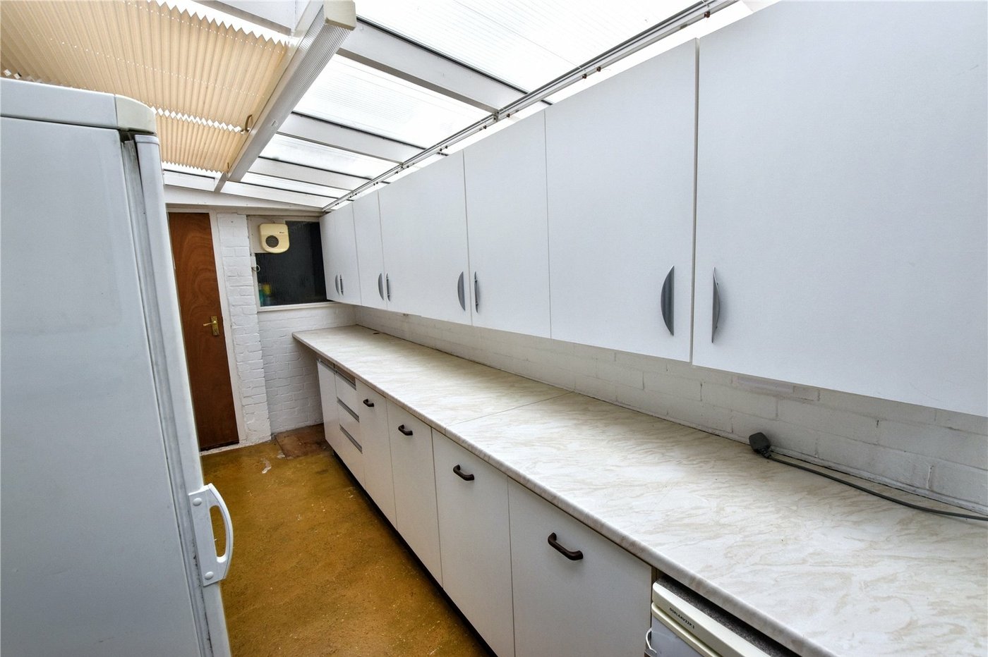 2 bedroom bungalow for sale in Bexleyheath | Robinson Jackson