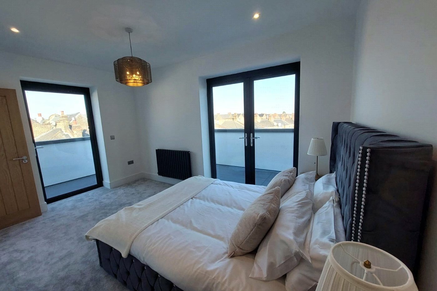 2 bedroom property for sale in London | Robinson Jackson