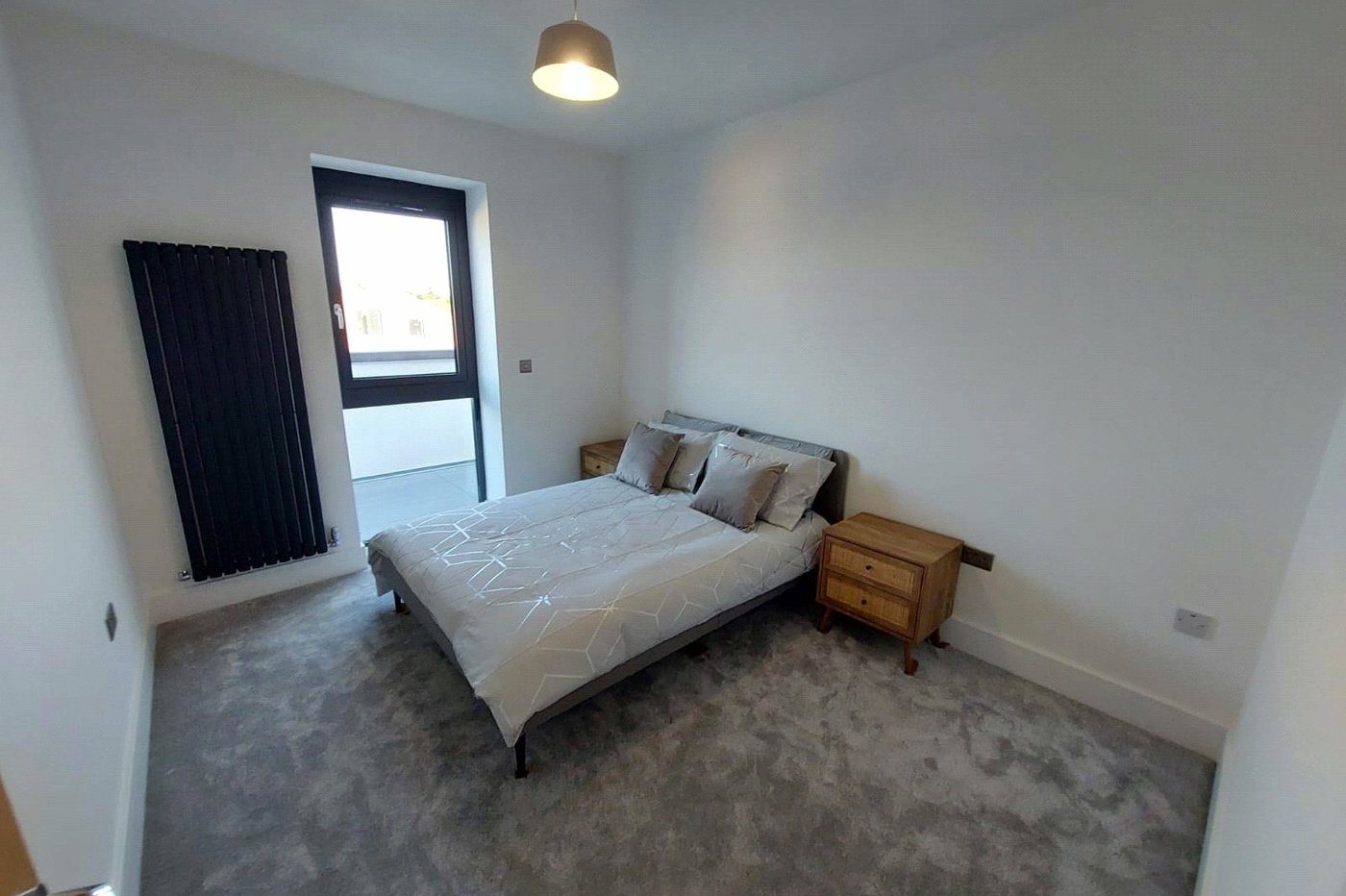 2 bedroom property for sale in London | Robinson Jackson