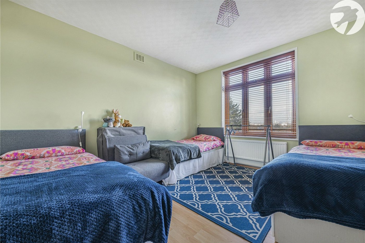 4 bedroom house for sale in London | Robinson Jackson