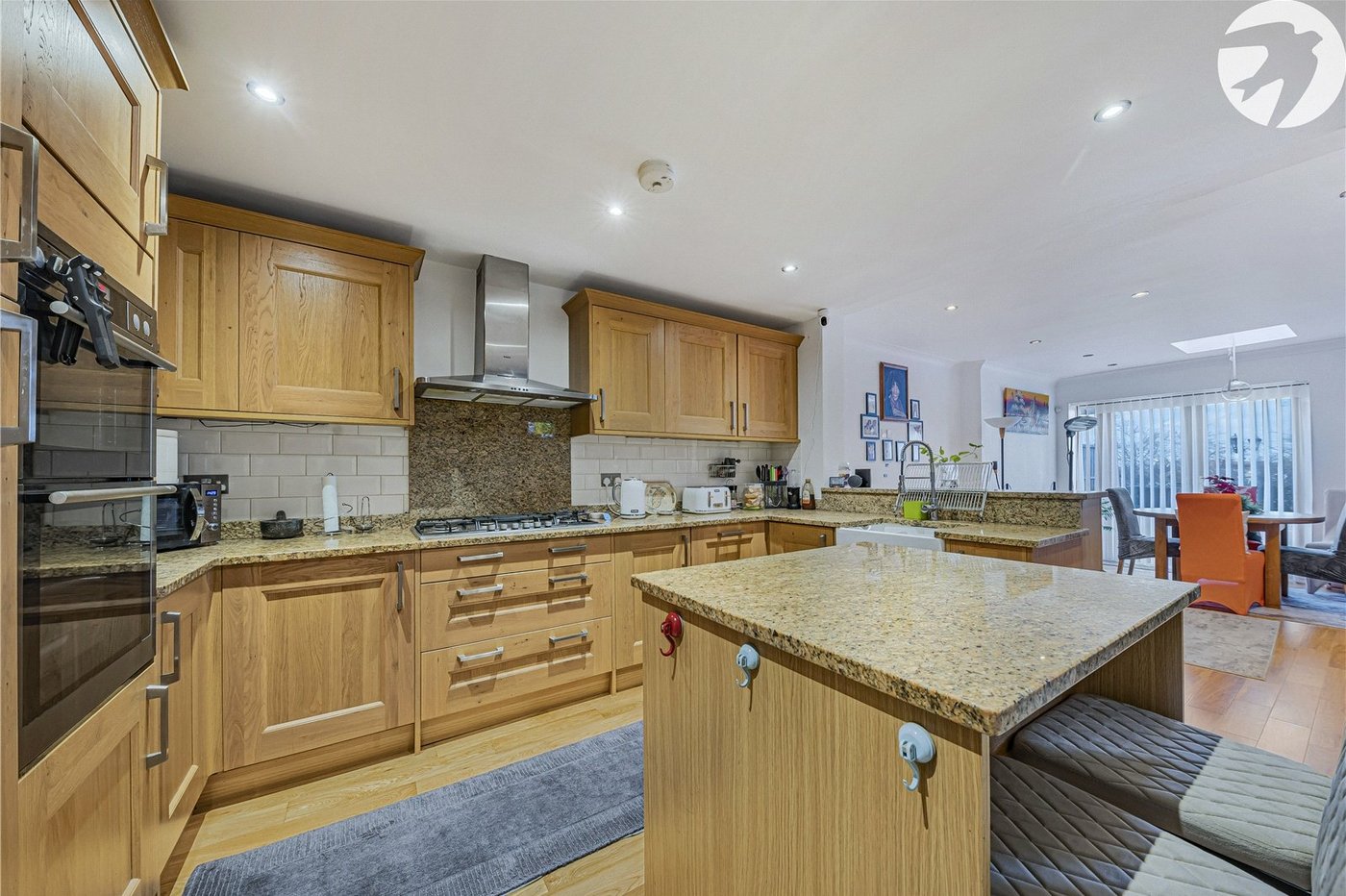 4 bedroom house for sale in London | Robinson Jackson