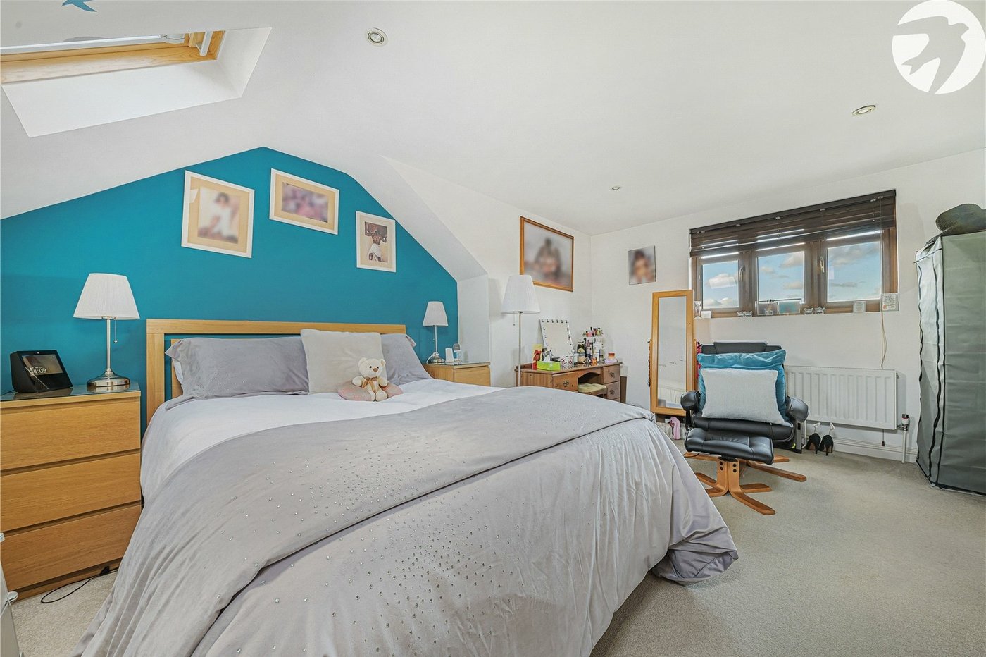 4 bedroom house for sale in London | Robinson Jackson