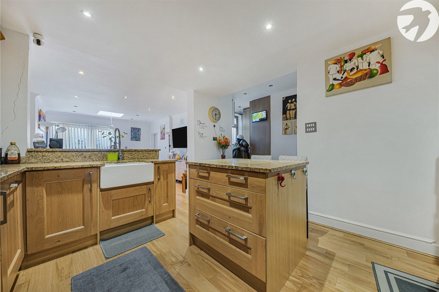 4 bedroom house for sale in London | Robinson Jackson
