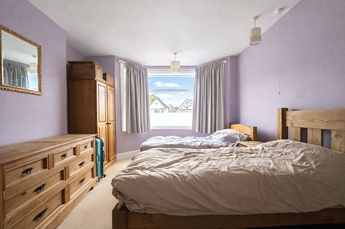 3 bedroom house for sale in London | Robinson Jackson