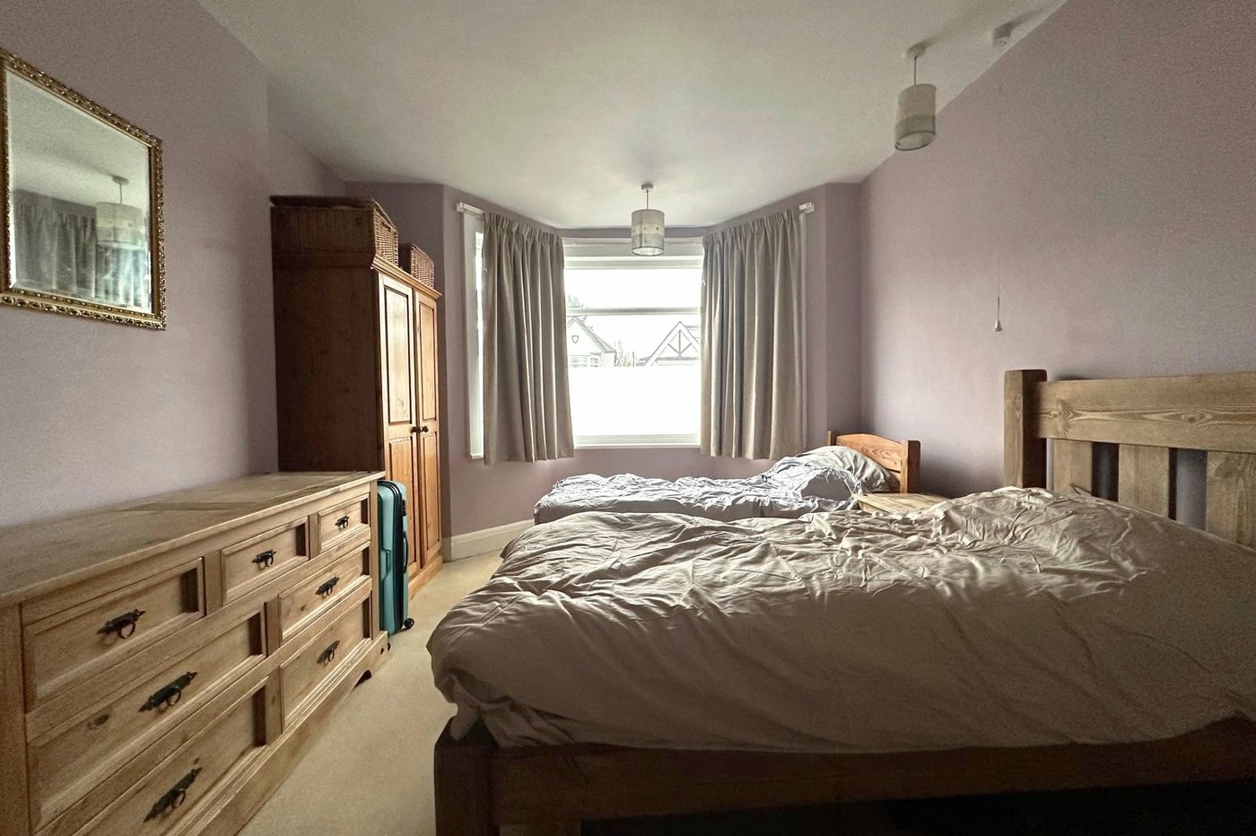 3 bedroom house for sale in London | Robinson Jackson