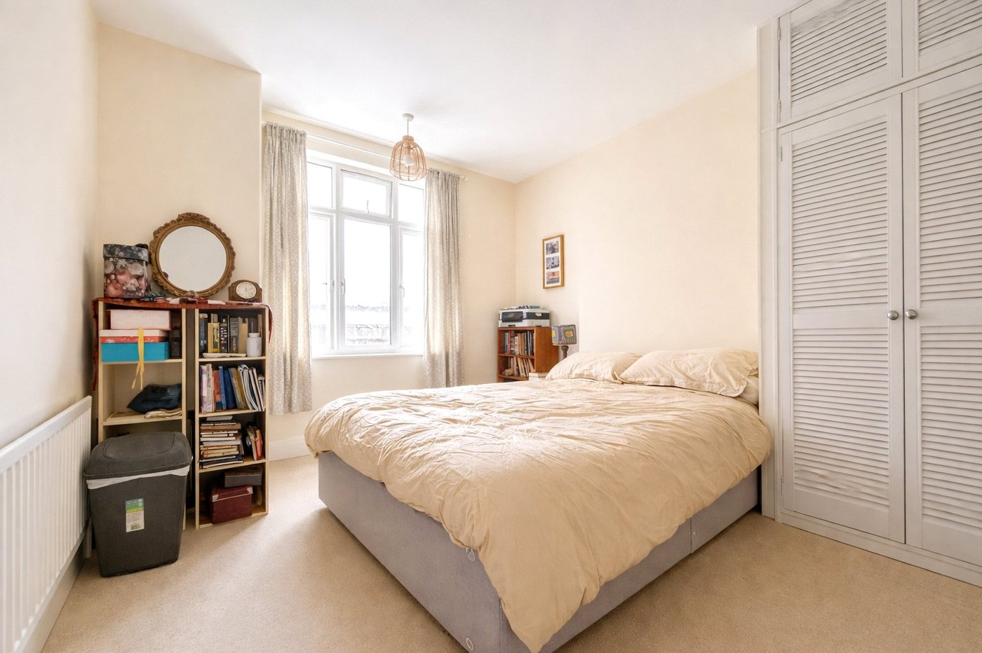 3 bedroom house for sale in London | Robinson Jackson