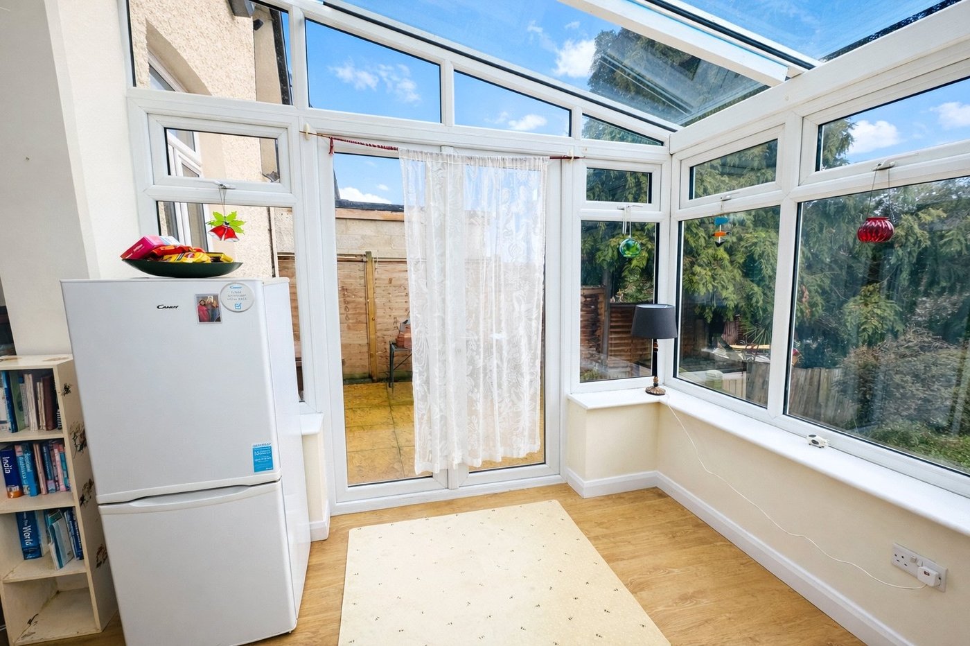 3 bedroom house for sale in London | Robinson Jackson