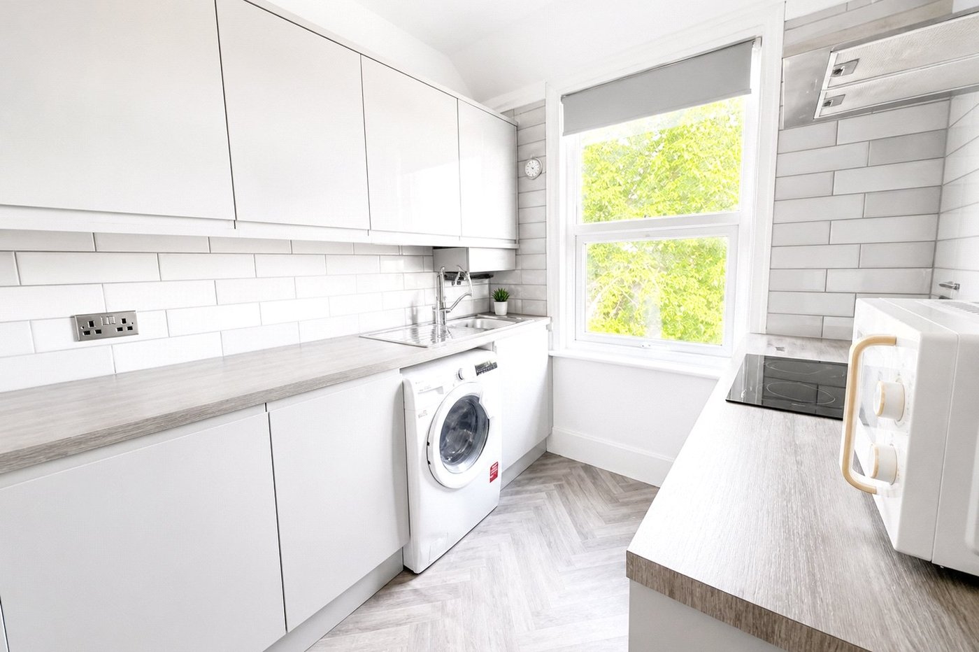 2 bedroom property for sale in London | Robinson Jackson