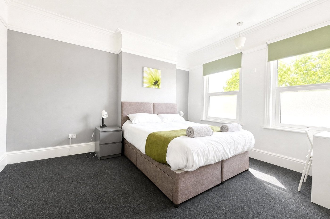 2 bedroom property for sale in London | Robinson Jackson