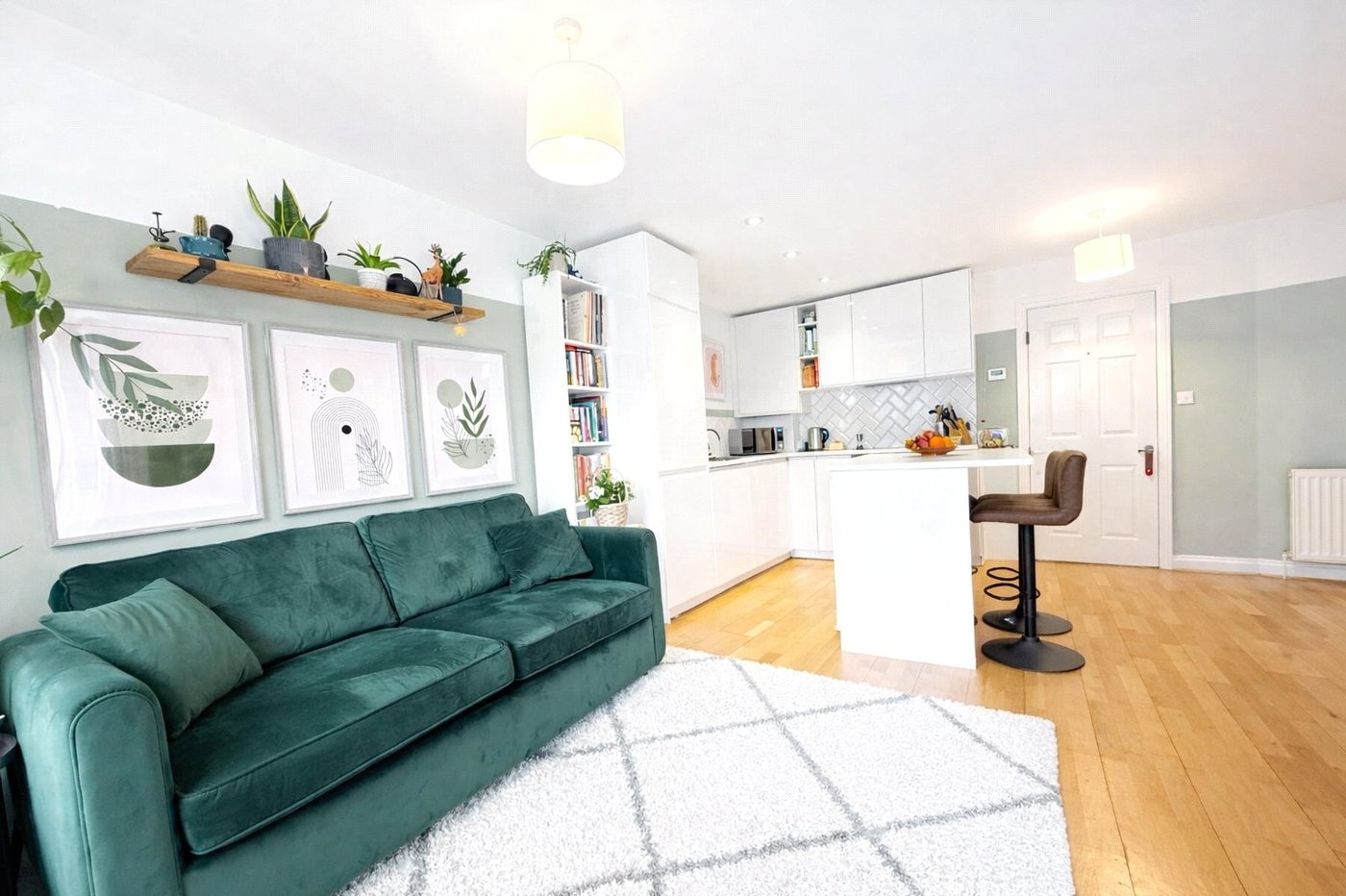 1 bedroom property for sale in London | Robinson Jackson