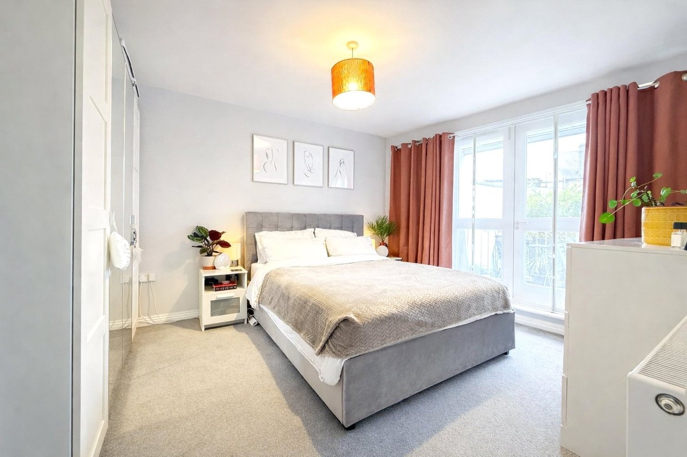 1 bedroom property for sale in London | Robinson Jackson