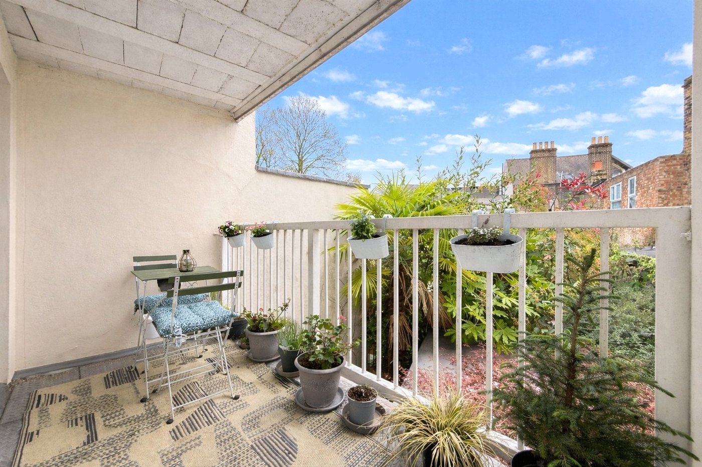 1 bedroom property for sale in London | Robinson Jackson